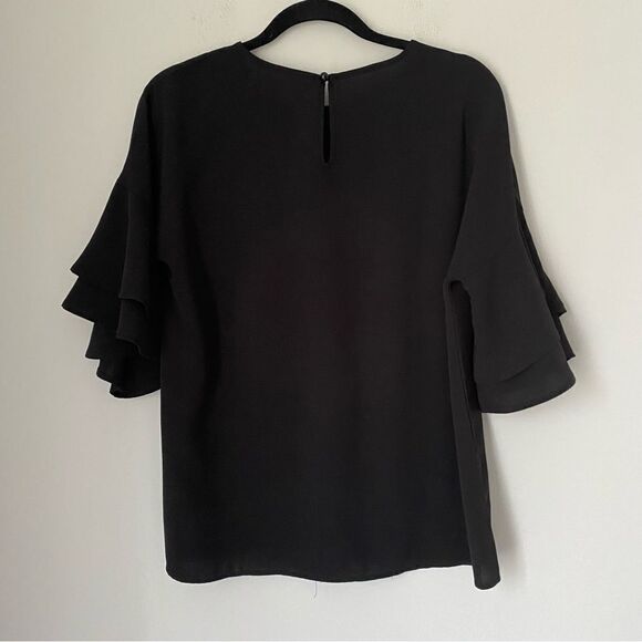 Women’s Black Short Layered Bell Sleeve Blouse size L Keyhole On the back Button - Picture 3 of 3